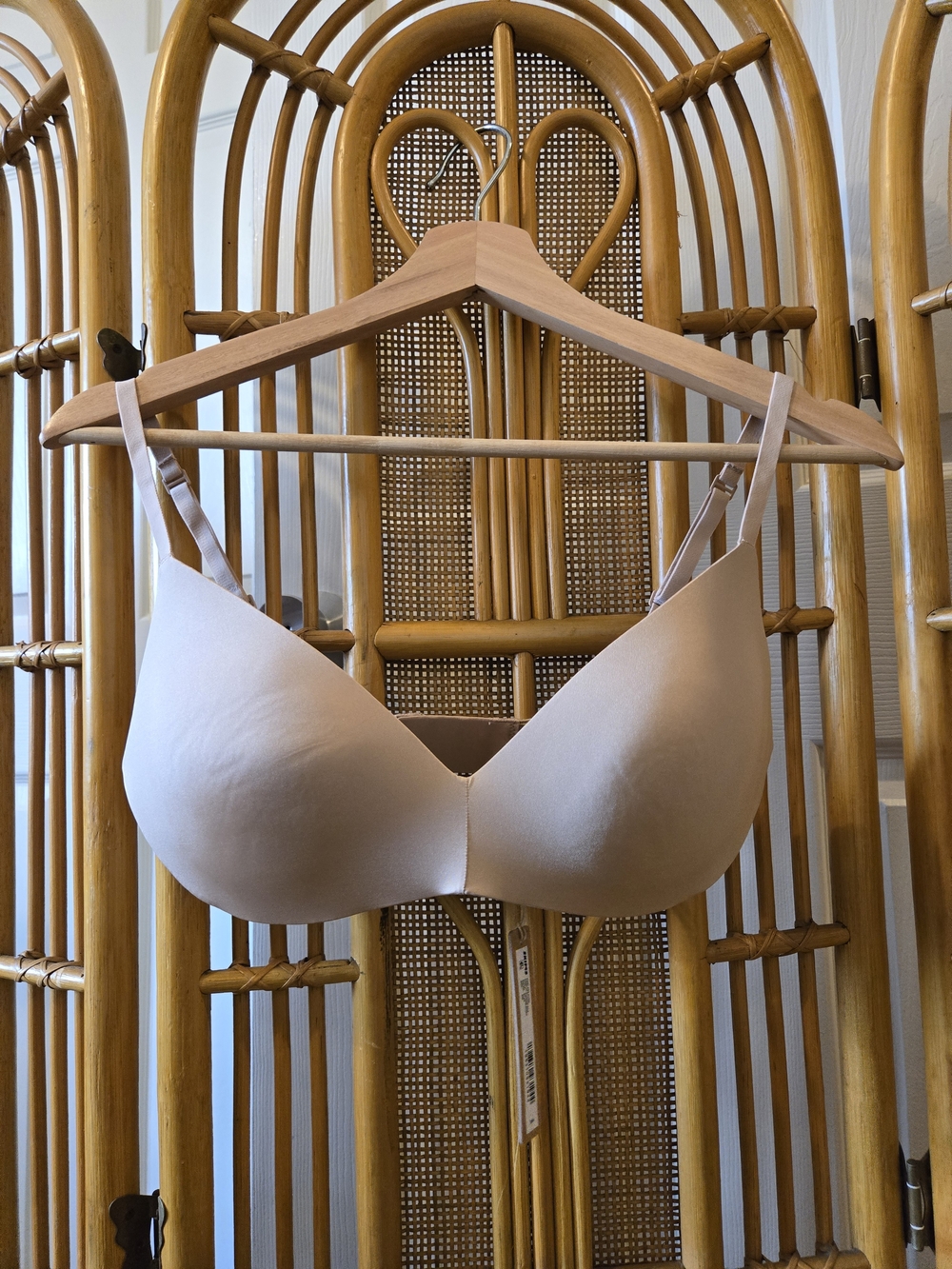 Skims Wireless Form Push Up Bra Clay 34d